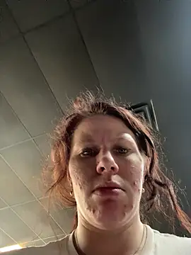 HotMessStilltheBest live sex cam