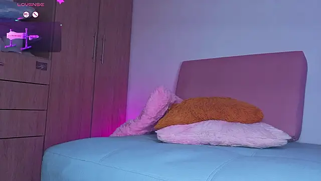 Cuteprincess21's cam snapshot