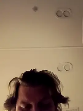 EZs_FuKRoOm live sex cam