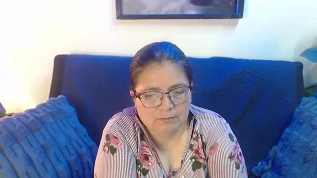 Linda_banks_'s cam snapshot