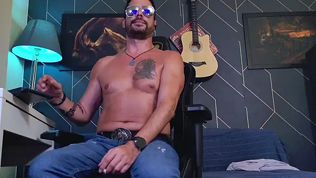 ChrisKox live sex cam