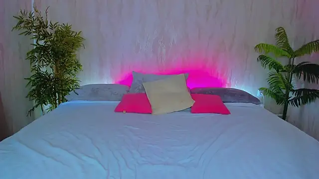 Alic_Fox's cam snapshot