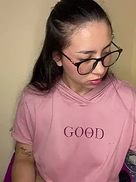 Shayla--broos's cam snapshot