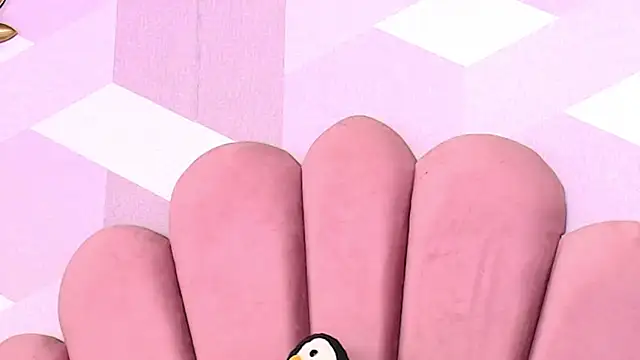 KylieMonnett live sex cam