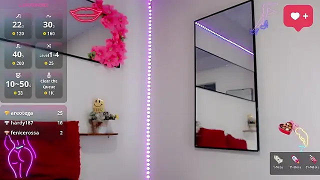 NathalialLooes live sex cam