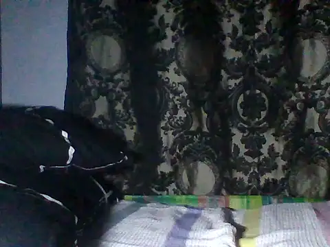 Hot_newbabe18's cam snapshot