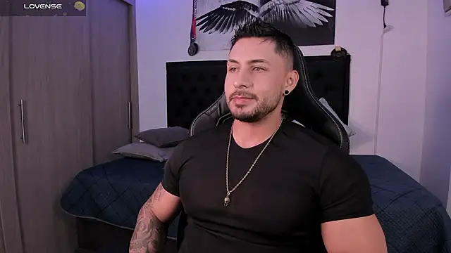 santi_aesthetic live sex cam