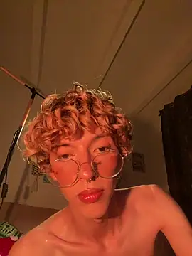 lyamthommpson live sex cam