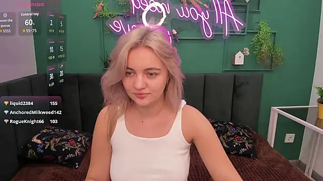 KatieBlossom_'s cam snapshot