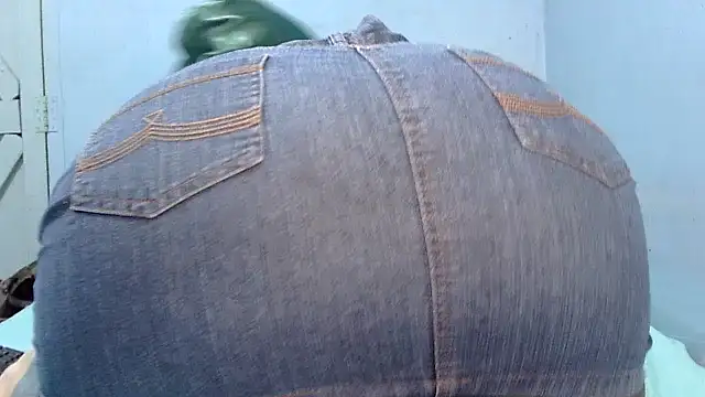 medinahswee's cam snapshot