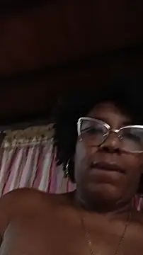 ChanneldelaCroix's cam snapshot