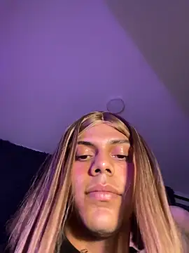 Flora_Minx live sex cam