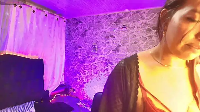 loren_tits24's cam snapshot