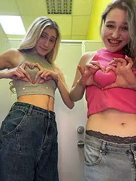 RussianWoman's cam snapshot