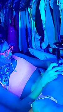 gurlnips live sex cam