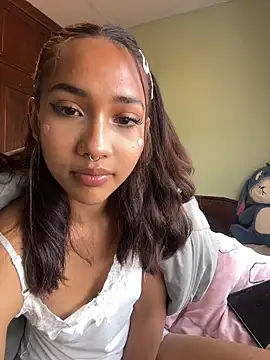 lyla_luv live sex cam