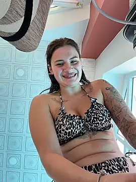 MiraReach live sex cam