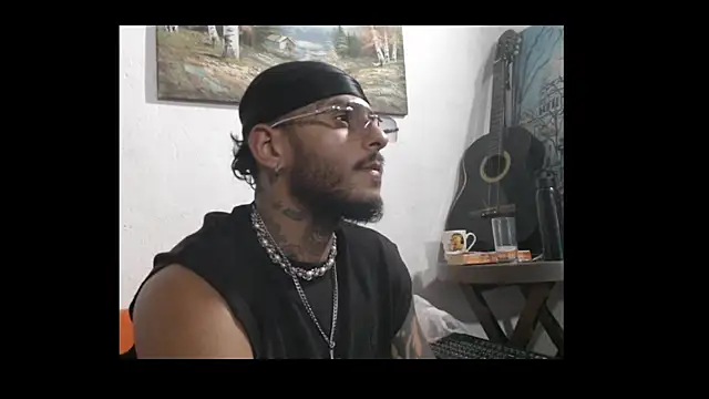 liyamjunior's cam snapshot