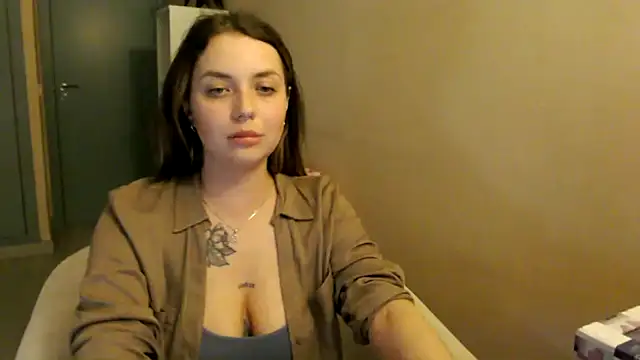 JuliaGraceOF's cam snapshot