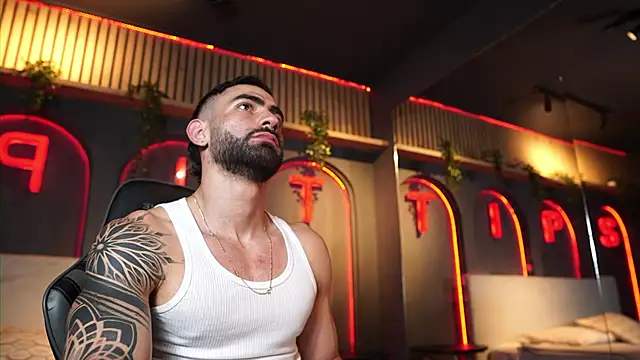 Austin_bolt's cam snapshot