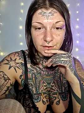 lizzardqueeen's cam snapshot