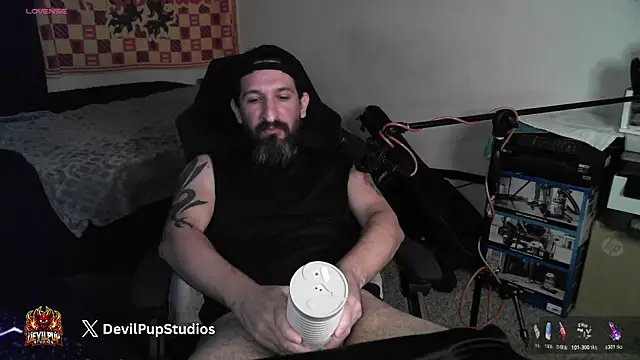 DevilPup75_'s cam snapshot