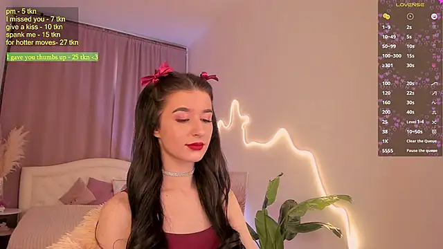 LauraCoy's cam snapshot