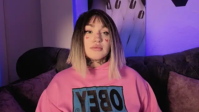 meowboo's cam snapshot