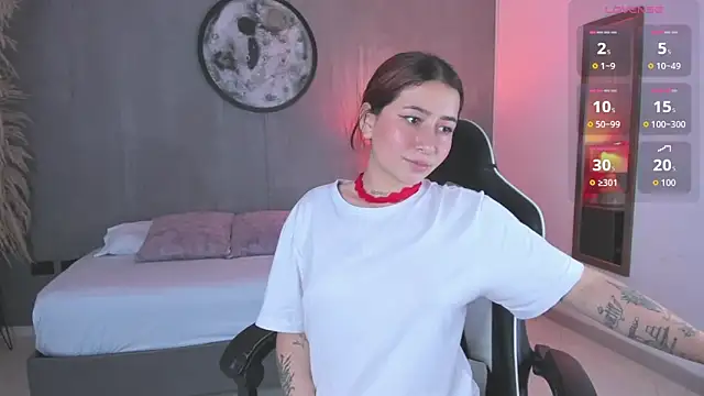 charlottee27_'s cam snapshot