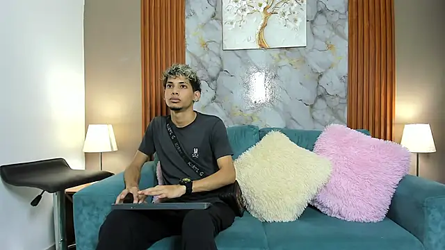 YOUNG_BOYS_HELL live sex cam