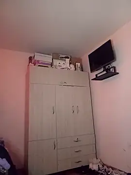 Gatita_Only17's cam snapshot