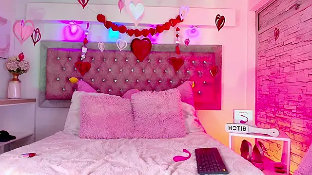 Bonn_Glow live sex cam