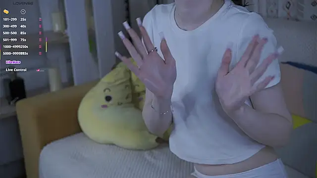 CarmaOlen live sex cam