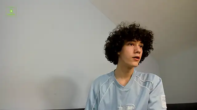 Dilan_Wolfe live sex cam