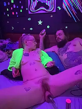 Stonermama666420's cam snapshot