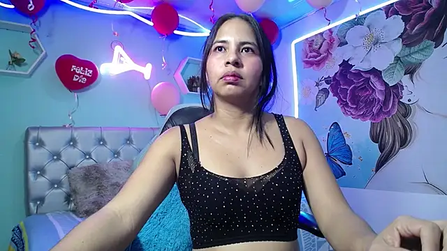 nicol_ross19's cam snapshot