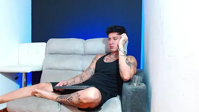 JUSTIN_FULLER1 live sex cam