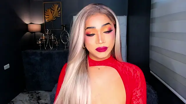 GwennGoddess live sex cam