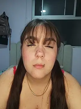 its_lauu_'s cam snapshot