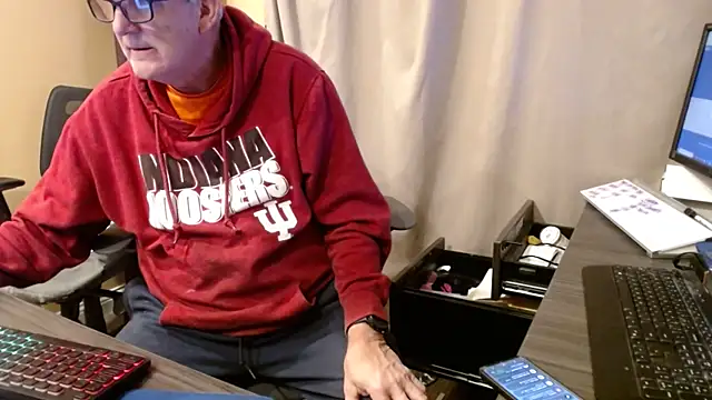 olderandwiser2 live sex cam