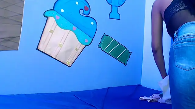 skinnysexzara18's cam snapshot