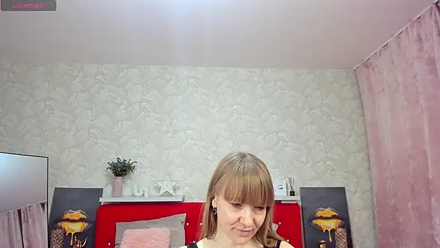 KattyPeachX live sex cam