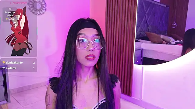 LunaVelour13's cam snapshot