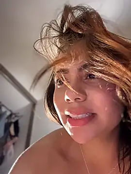 Aryrosee live sex cam