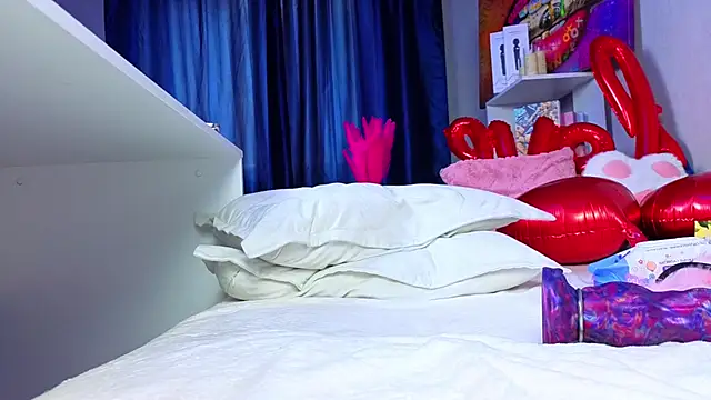 LilyIrons's cam snapshot