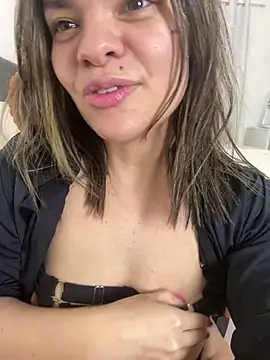 Zyrella live sex cam