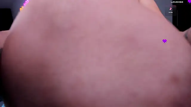 daniela_hornny's cam snapshot