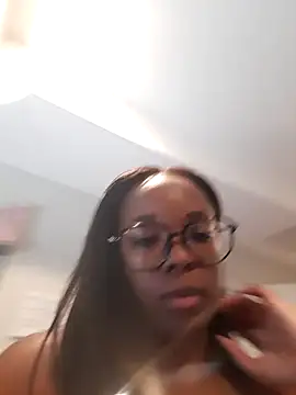 Kourtneyk's cam snapshot