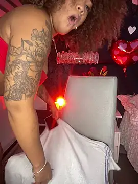 riri_brunnete's cam snapshot