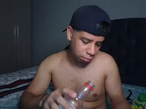 WILD_BIGCOCK35's cam snapshot